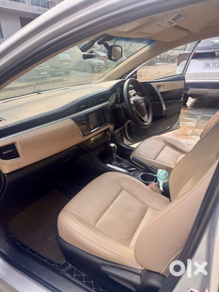 Toyota Corolla Altis 2016