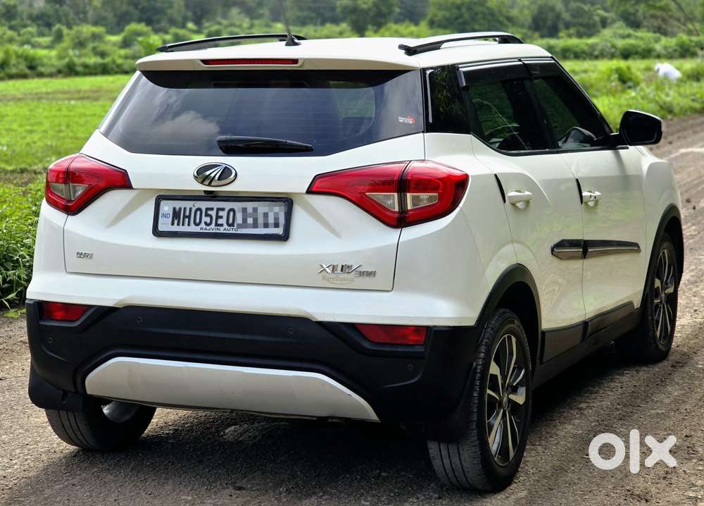 Mahindra Xuv300 W8 Option Dual Tone Diesel, 2021, Diesel
