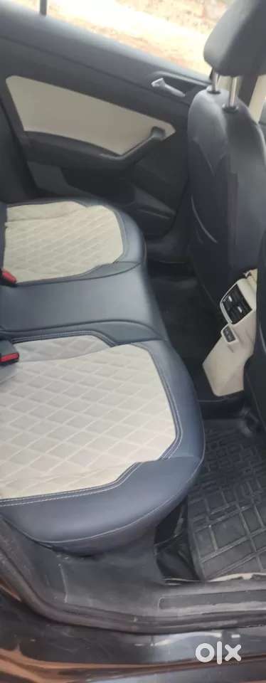 Skoda Slavia Ambition 1.0l Tsi Mt, 2022, Petrol
