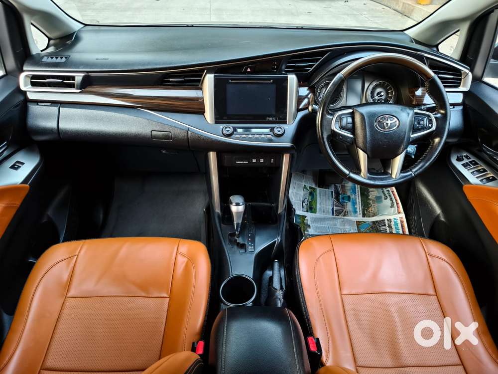 Toyota Innova Crysta