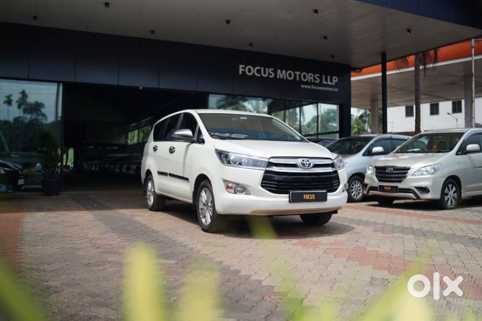 Toyota Innova Crysta 2.8z Automatic, 2017, Diesel