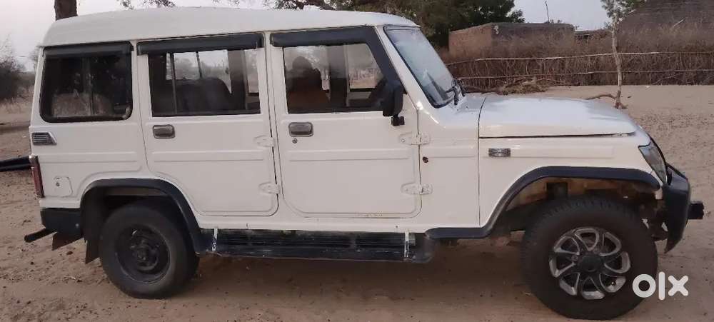 Mahindra Bolero Diesel White 2013