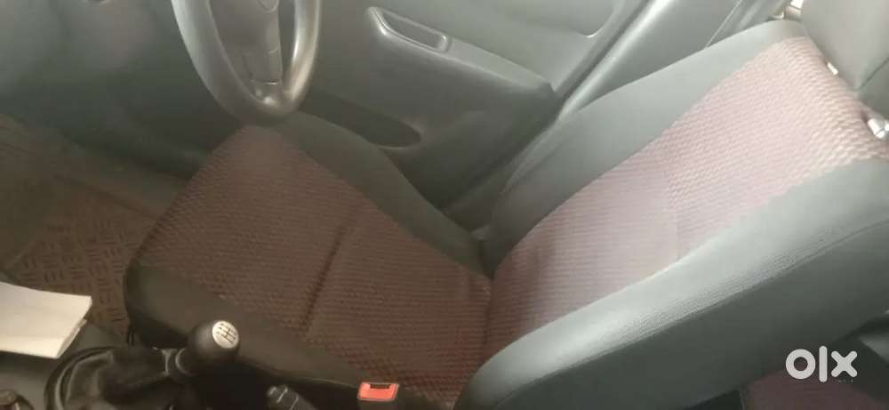 Maruti Suzuki Swift 2010 Petrol Manual