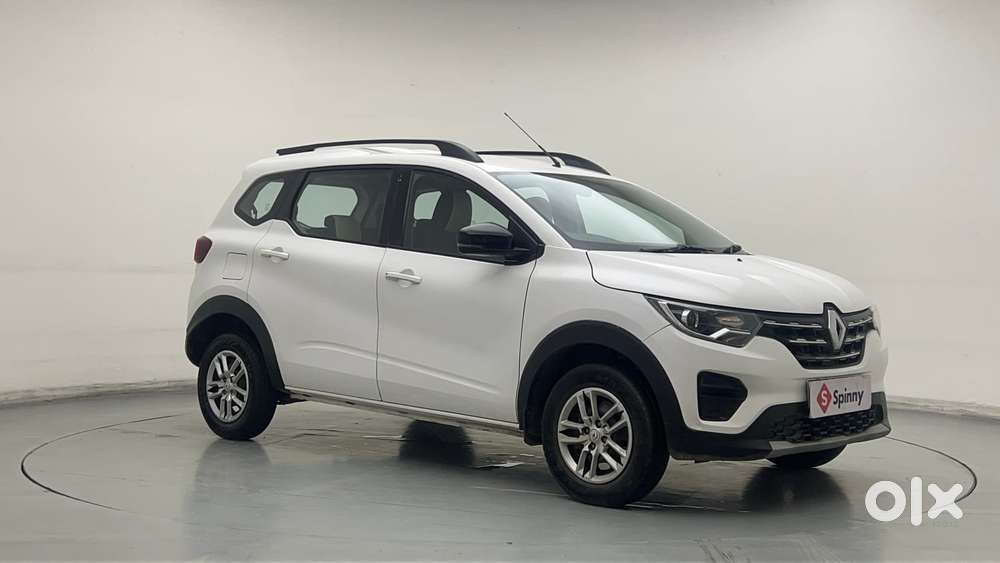 Renault Triber Rxt, 2023, Petrol