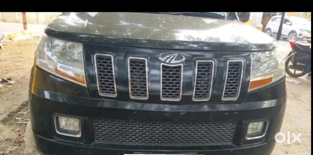 Mahindra Tuv 300 2017 Dual Tone