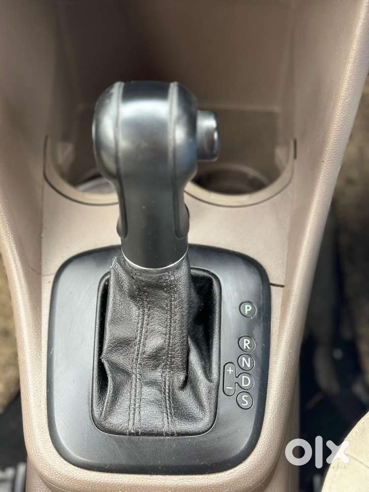 Skoda Rapid Tsi Active 1.0 Mt, 2012, Petrol