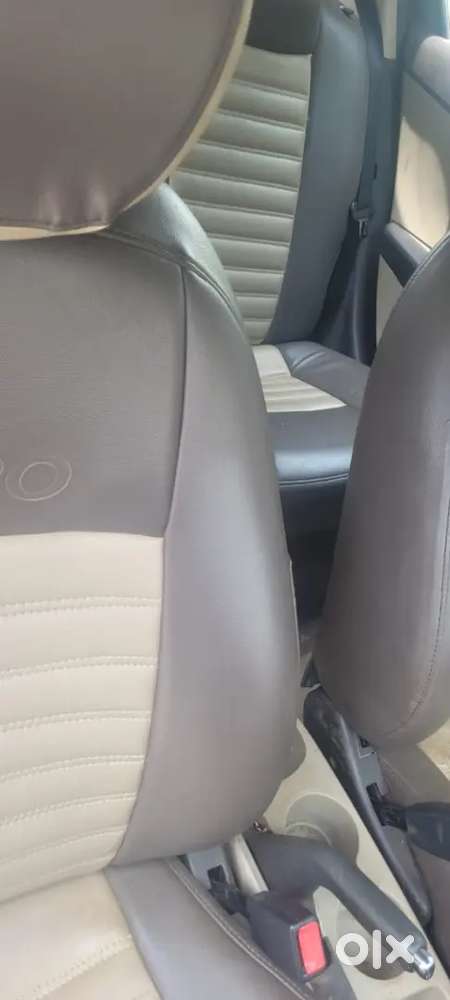 Hyundai I20 Magna 2011 Car Best Condition,r