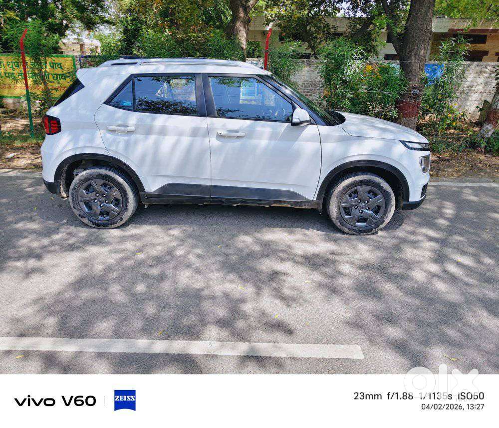 Hyundai Venue 1.5 S (o) Crdi, 2023, Diesel
