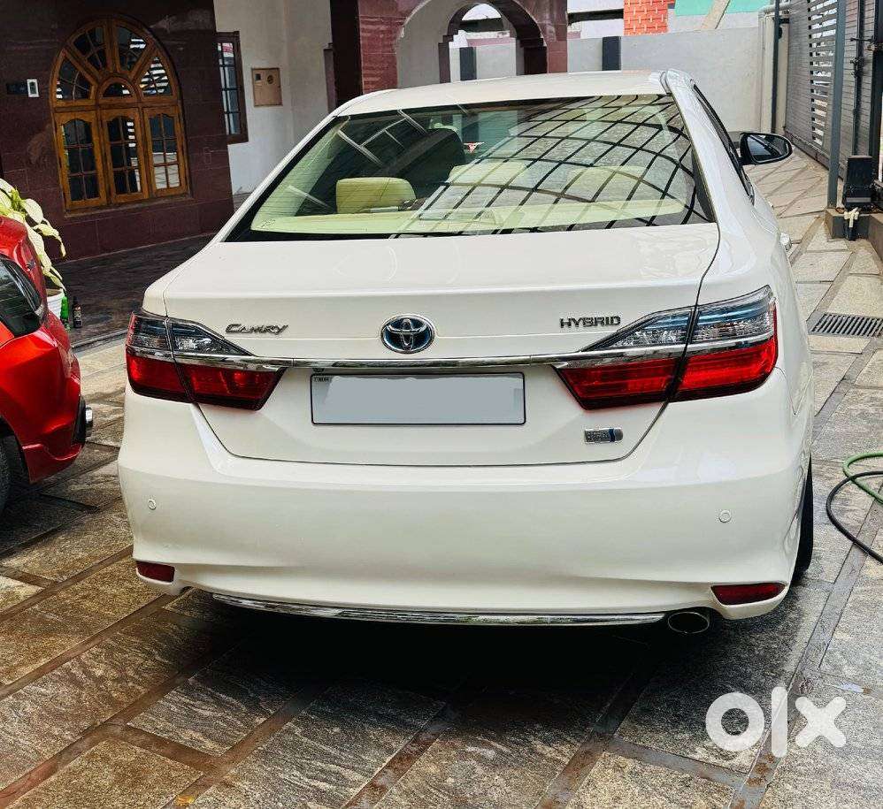 Toyota Camry Hybrid, 2016, Petrol