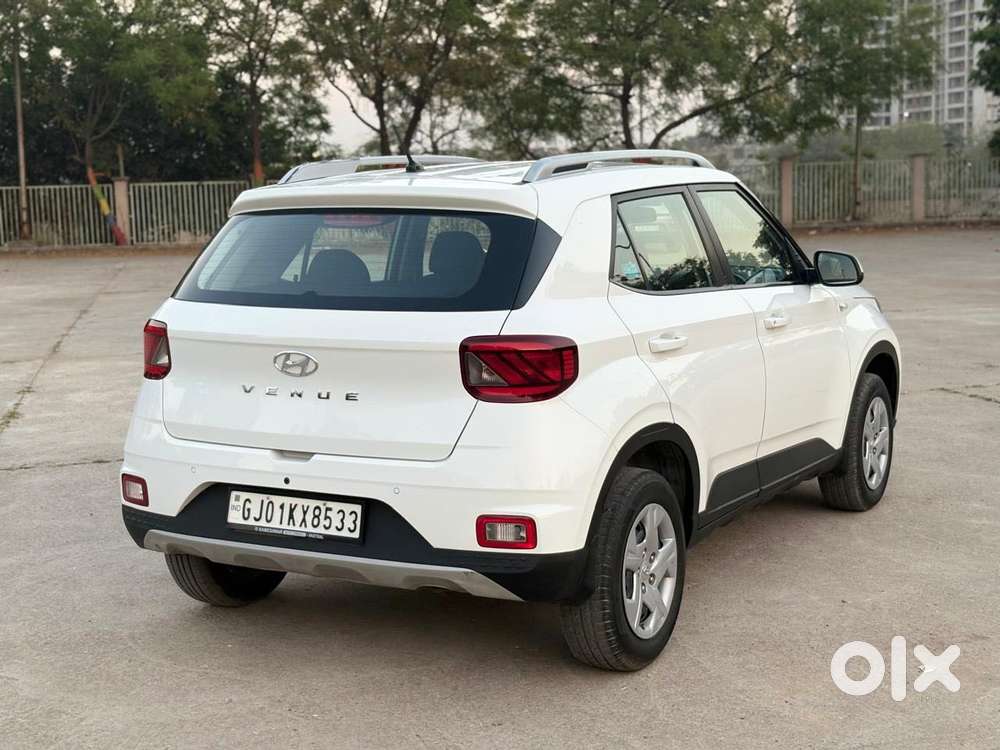 Hyundai Venue S 1.2 Petrol, 2020, Petrol