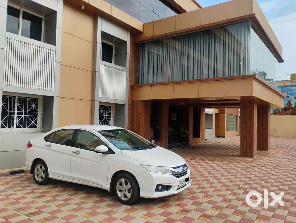 Honda City 1.5 V 2015