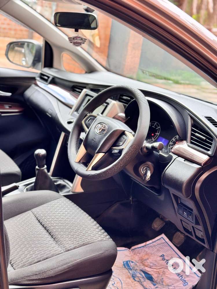 Toyota Innova Crysta 2.4 G Mt 8s, 2018, Diesel