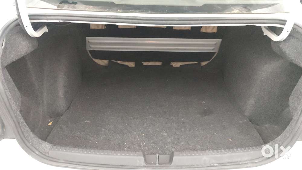 Volkswagen Vento Petrol Highline At, 2017, Petrol