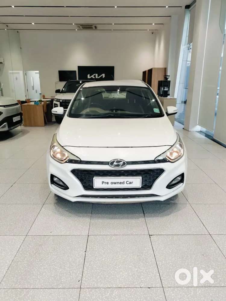 Hyundai I20 Sportz 1.2 Ivt, 2020, Petrol