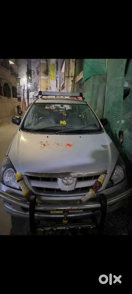 Toyota Innova 2006 Diesel 300000 Km Driven