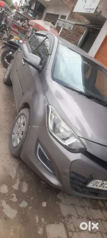 Hyundai I20 2013 September Model Chilld A/c 4 Tyre New New Condition