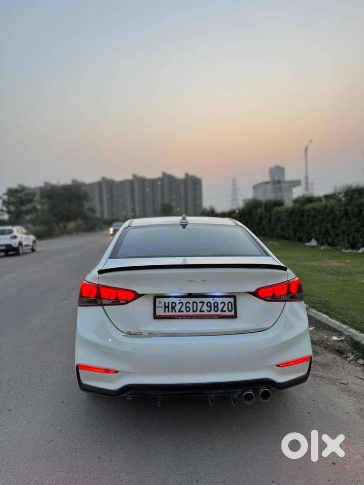 Hyundai Verna 2019 Top Model Sxo Options.