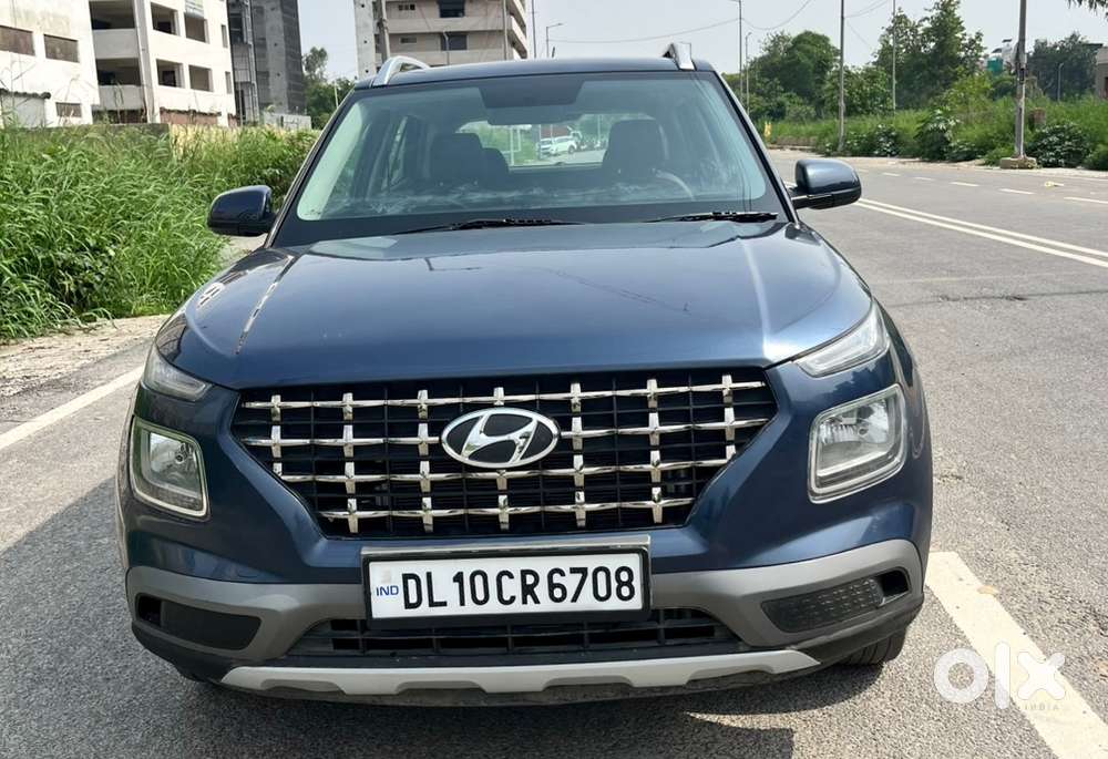 Hyundai Venue Petrol 2022