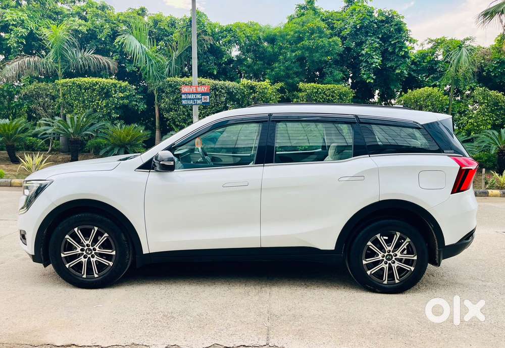 Mahindra Xuv700 2.2 Ax 5 Diesel At 7 Str, 2023, Diesel