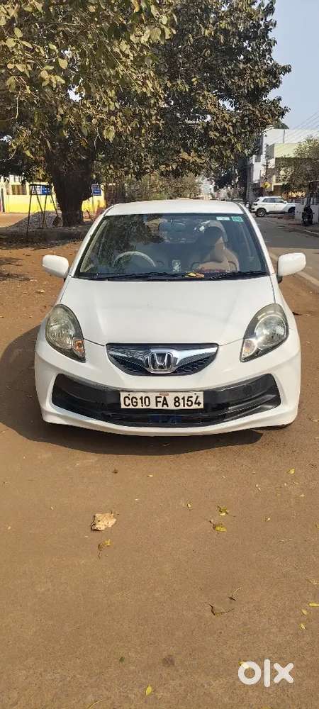 Honda Brio 2013 Petrol Well Maintained