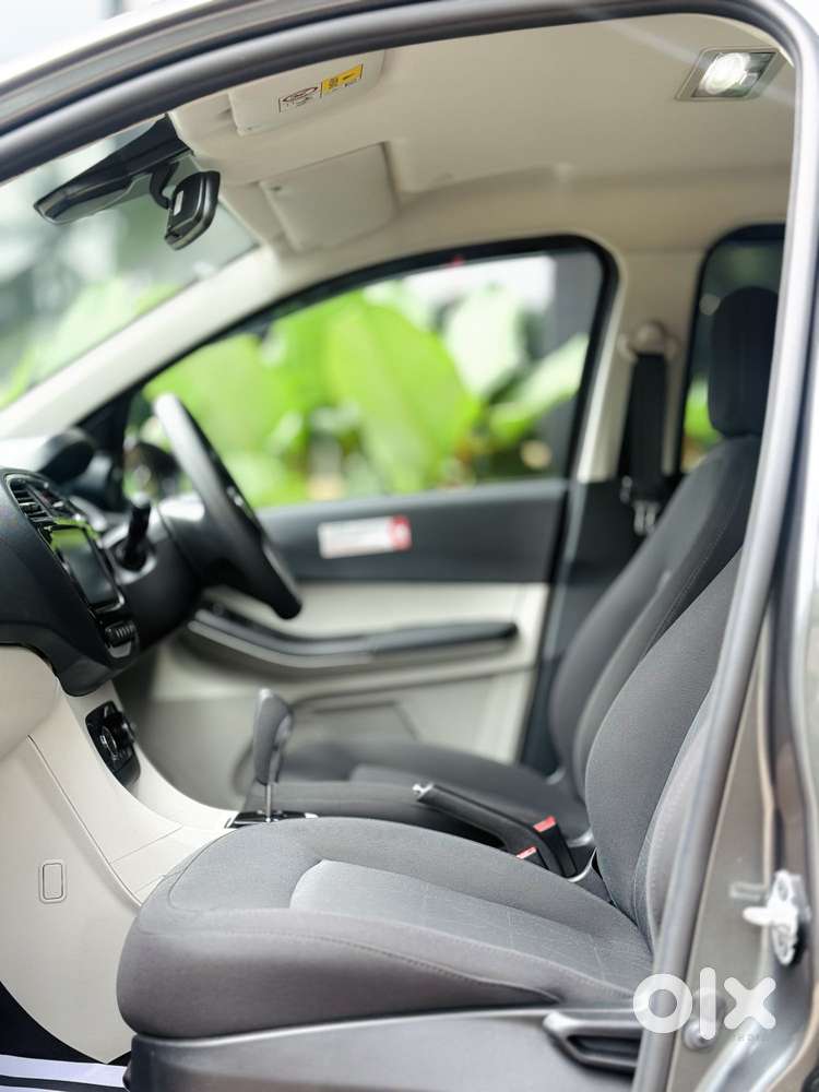 Tata Tiago, 2024, Petrol