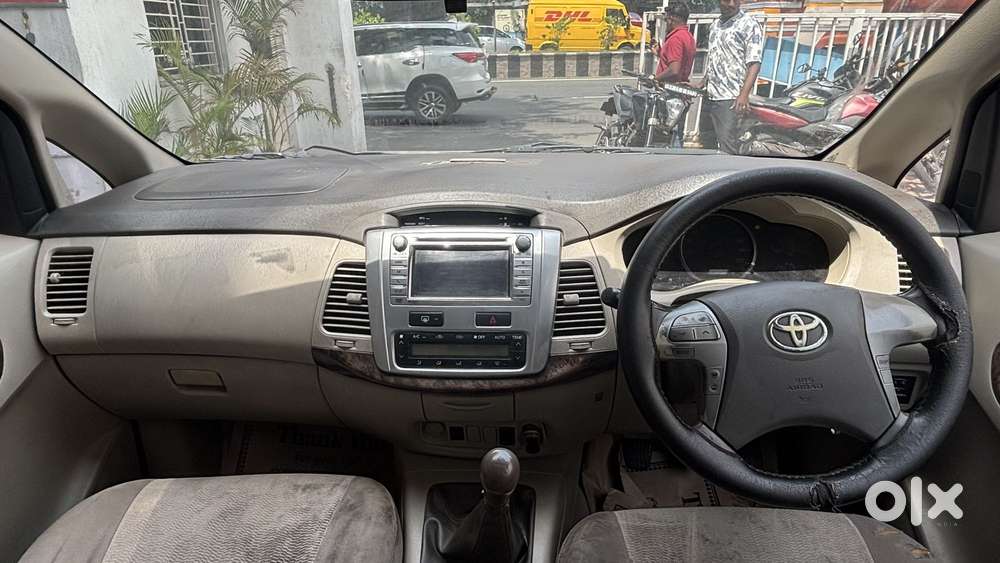 Toyota Innova 2.5 Ev Diesel Ps 8 Seater Bsiii, 2014, Diesel