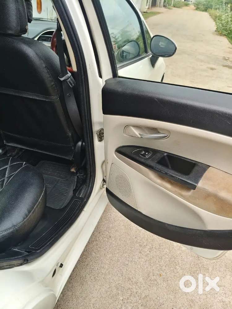 Fiat Punto Evo 2019 Diesel 105000 Km Driven