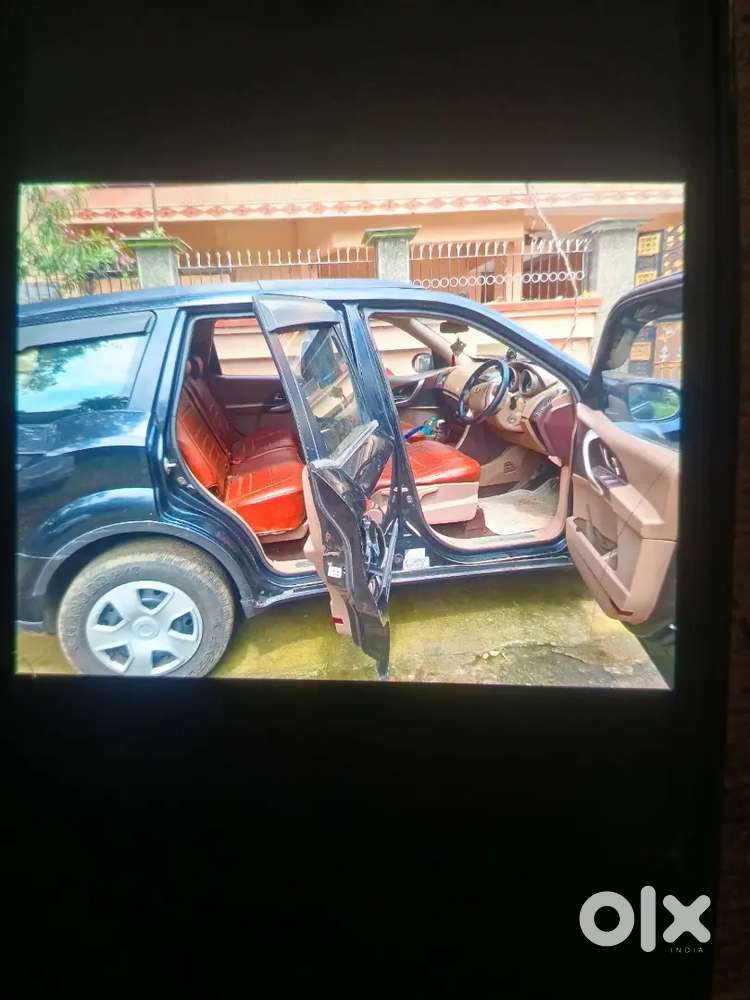 Mahindra Xuv500 2.2 W6 2wd 2015