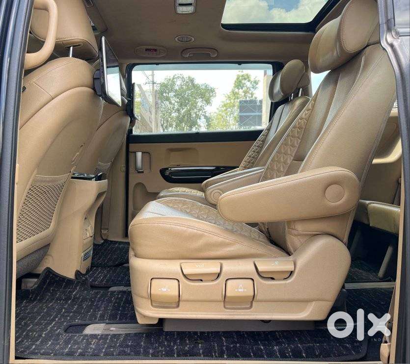 Kia Carnival Limousine Plus 7 Str, 2022, Diesel