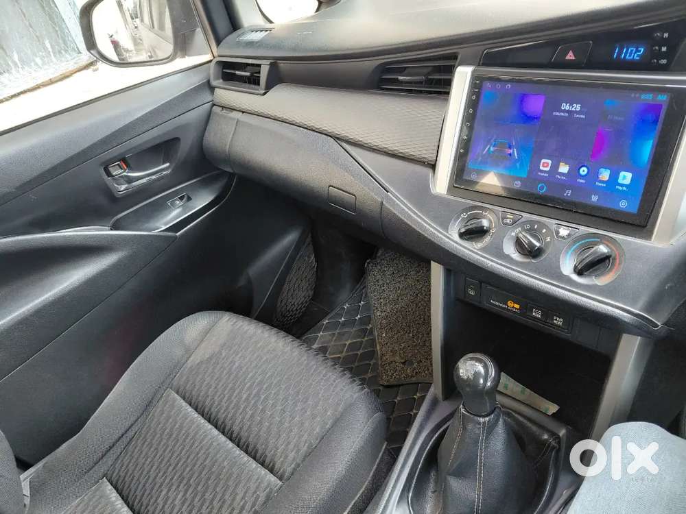 Toyota Innova Crysta Diesel 2016 No 11 Mahino