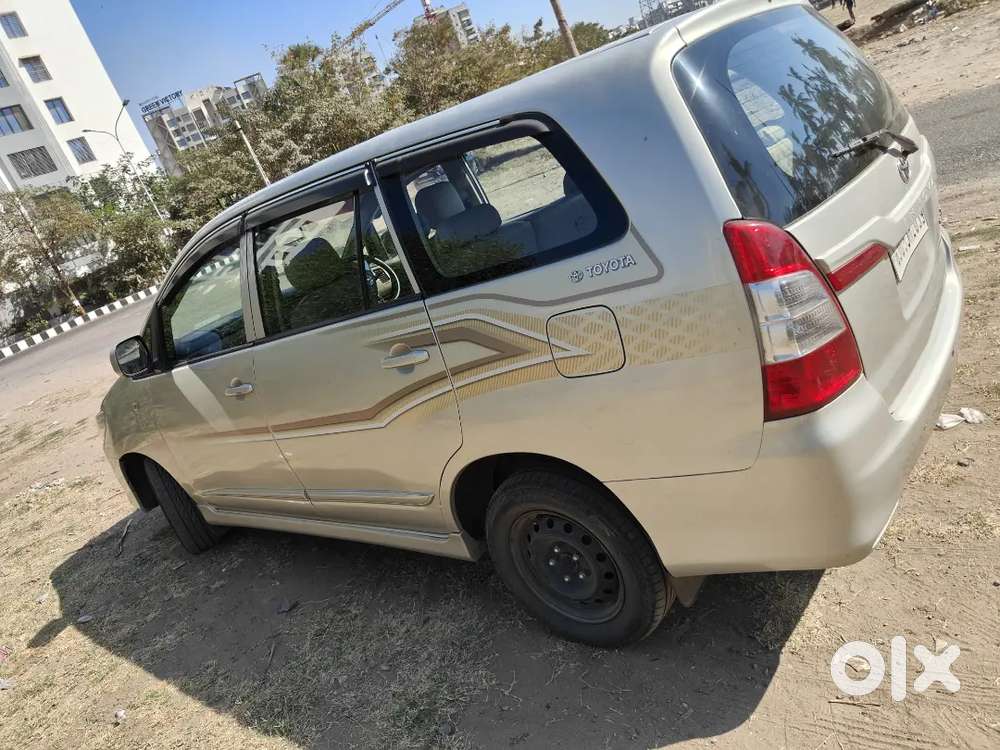Toyota Innova 2015 Diesel Well Maintained