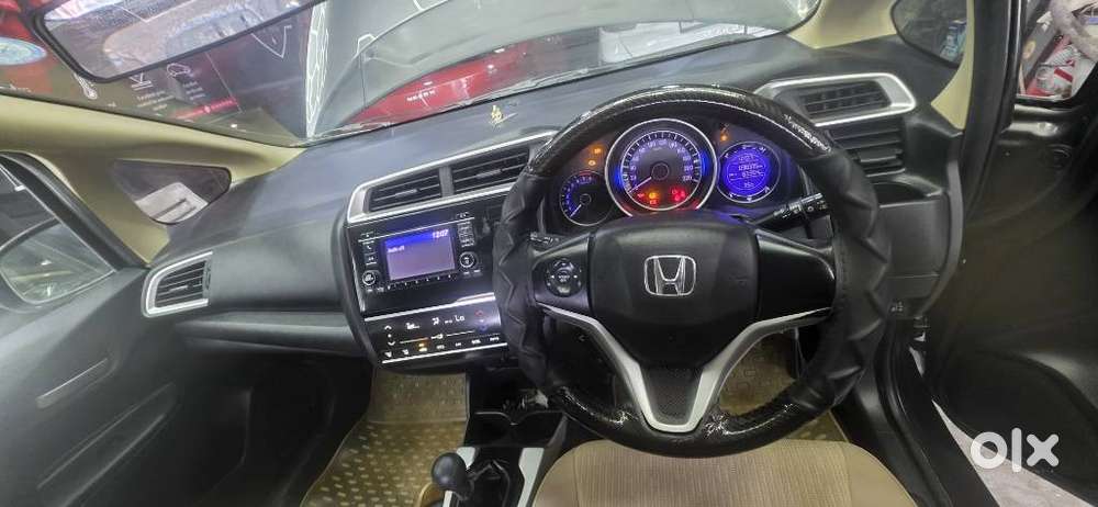 Honda Jazz V Mt Privilege, 2017, Petrol