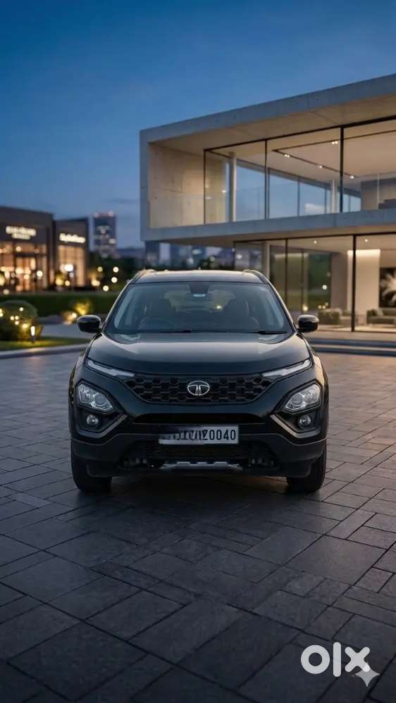 2021 Tata Safari Black - Top Notch Condition - Single Handed Driven
