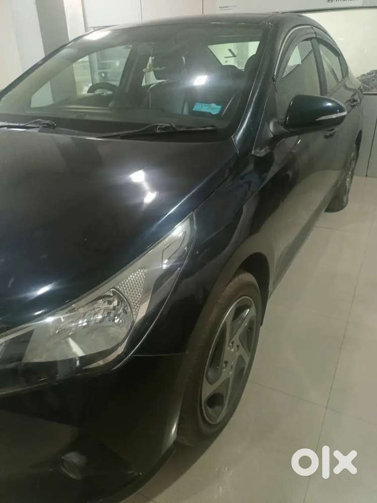 Hyundai Verna... Starry Black