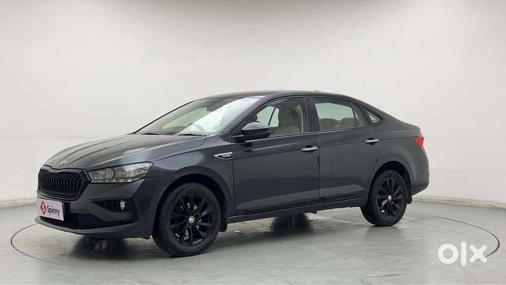 Skoda Slavia Ambition 1.0l Tsi At, 2022, Petrol