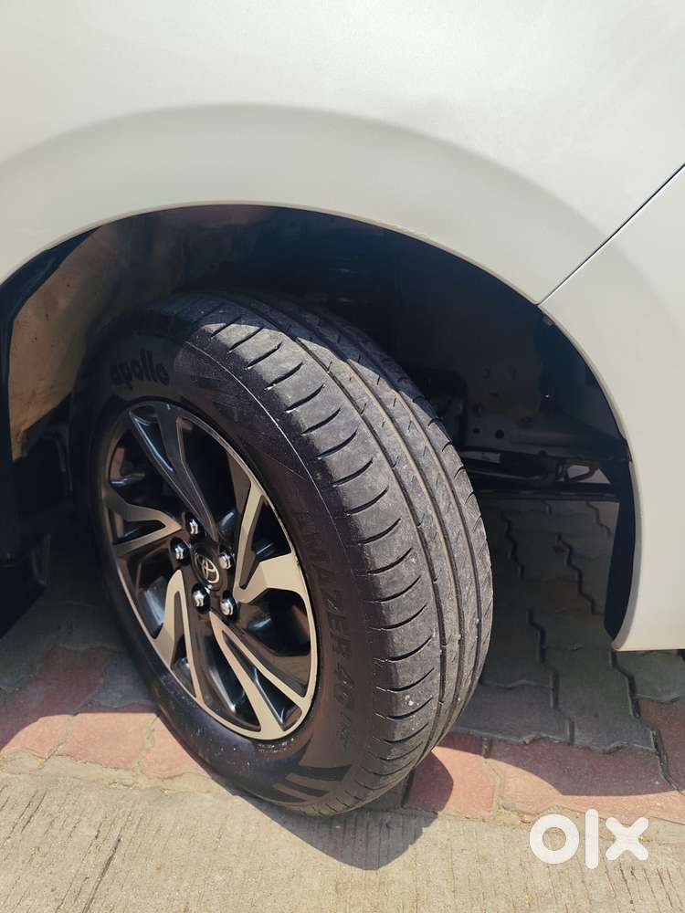 Toyota Innova Crysta [2020-ongoing] 2.4 Vx 8 Str, 2022, Diesel