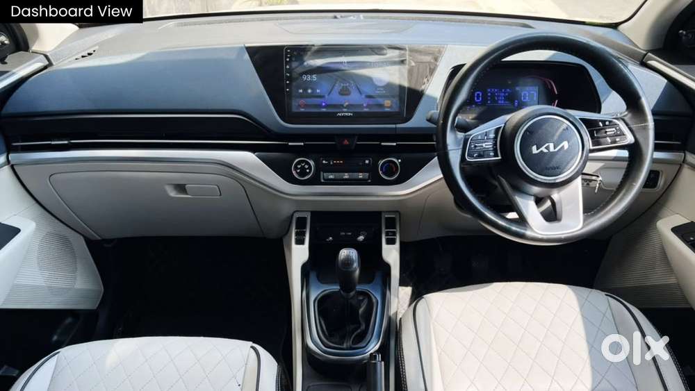 Kia Carens 1.5 Premium 7 Str, 2023, Petrol