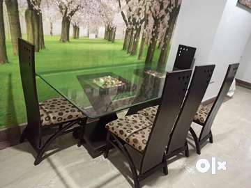 6 seater deals dining table olx