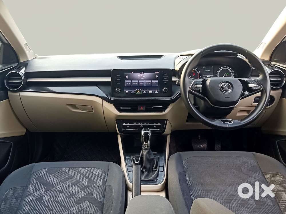 Skoda Slavia 1.0 Ambition Tsi At, 2023, Petrol
