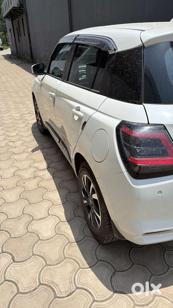 Maruti Suzuki Swift Zxi Petrol Automatic 2024