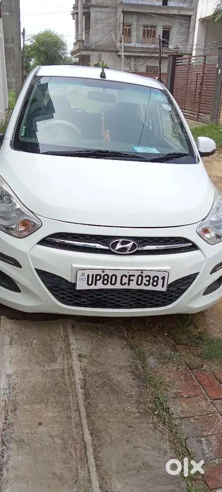 Hyundai I10 Sportz 2012 Petrol Car