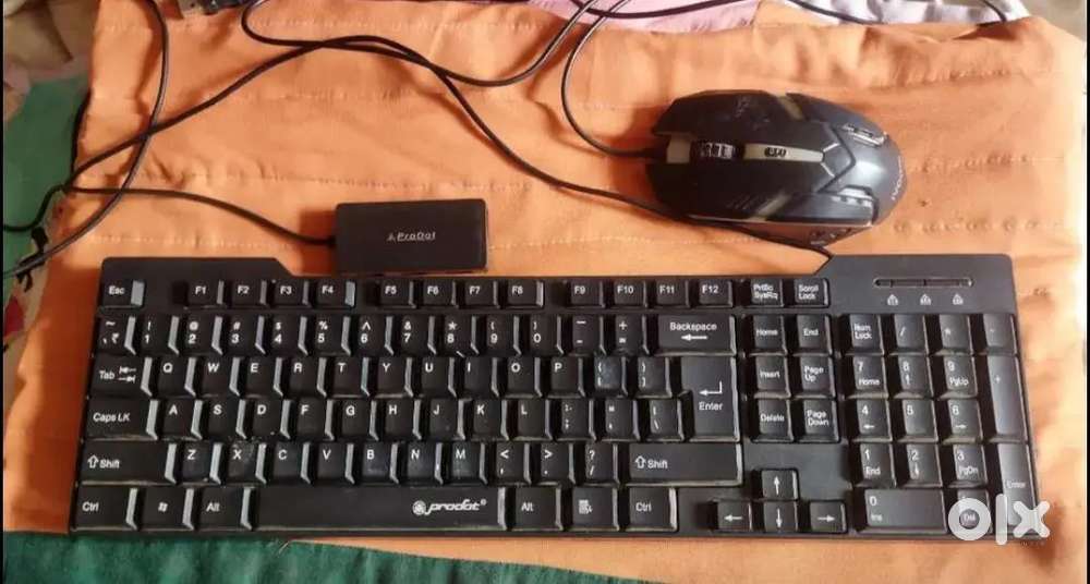 Keyboard mouse and otg hub