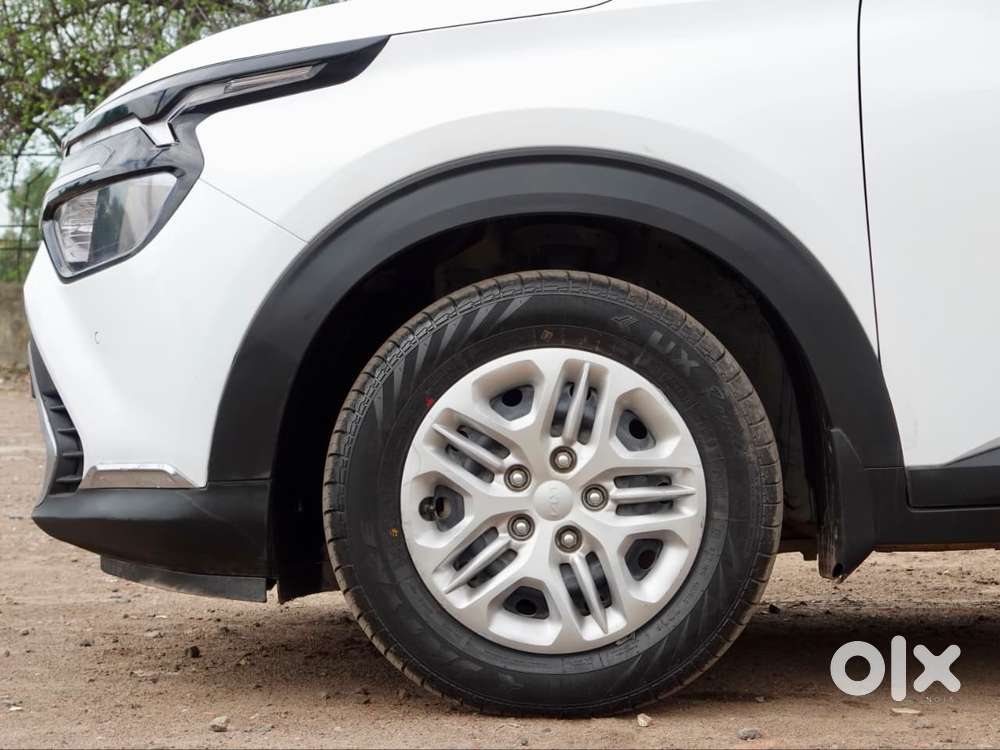 Kia Carens 1.5 Premium 7 Str, 2023, Petrol