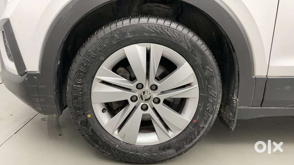 Skoda Kushaq 1.0 Tsi Ambition, 2023, Petrol