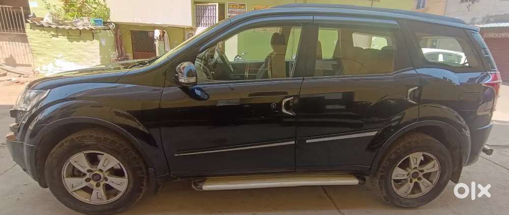 Mahindra Xuv500 W6 2014 Diesel  1.59l Km  3rd Owner