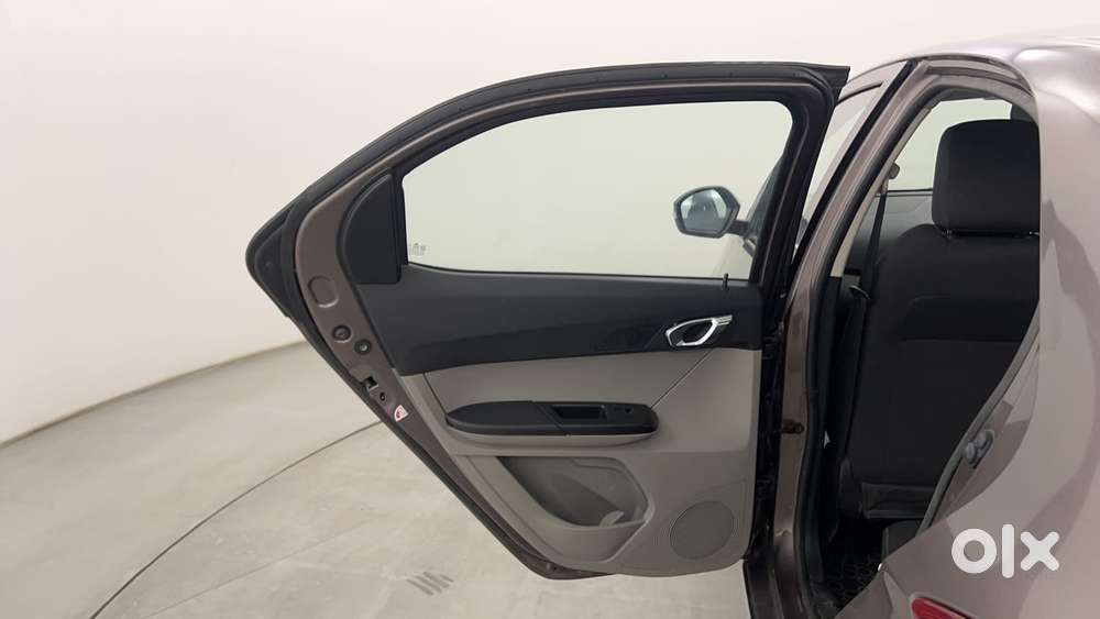 Tata Tiago Xz, 2018, Petrol