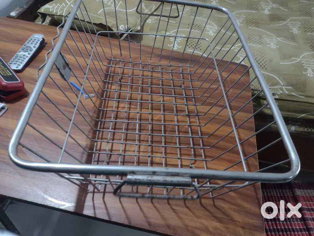 Utensils basket