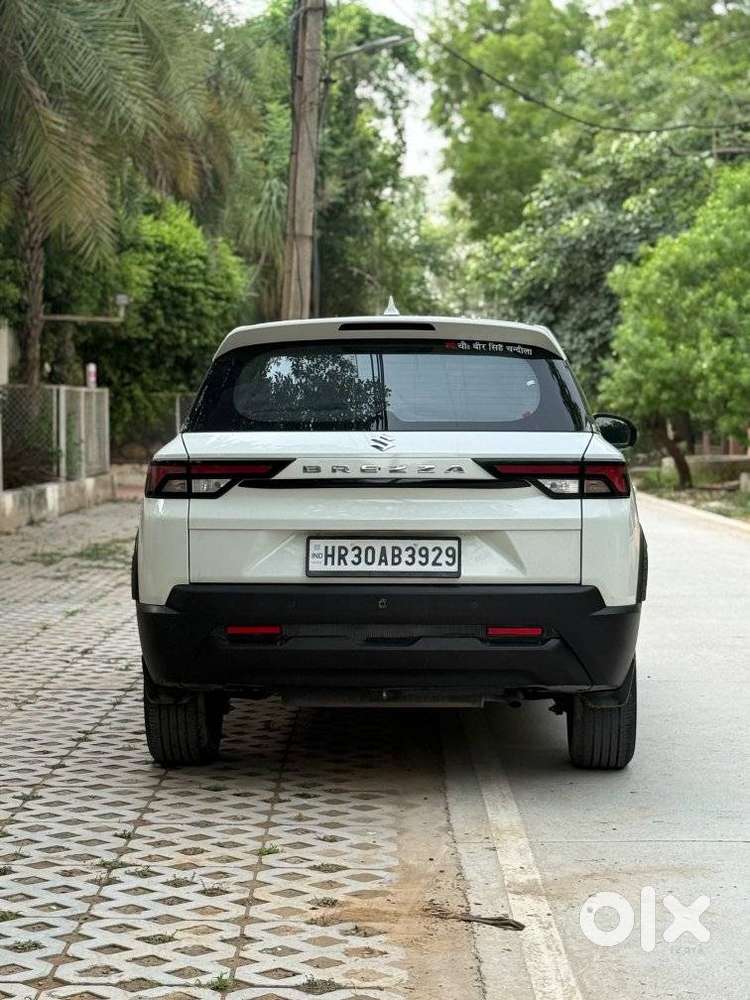 Maruti Suzuki Brezza 1.5 Vxi Cng, 2024, Petrol