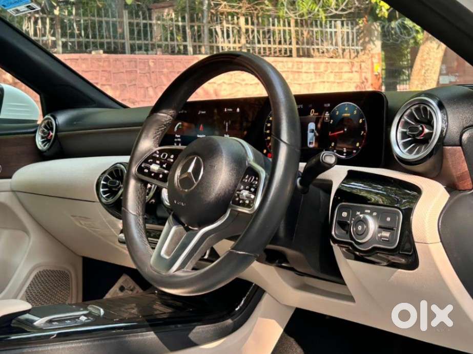 Mercedes-benz A-class Limousine 200, 2023, Petrol