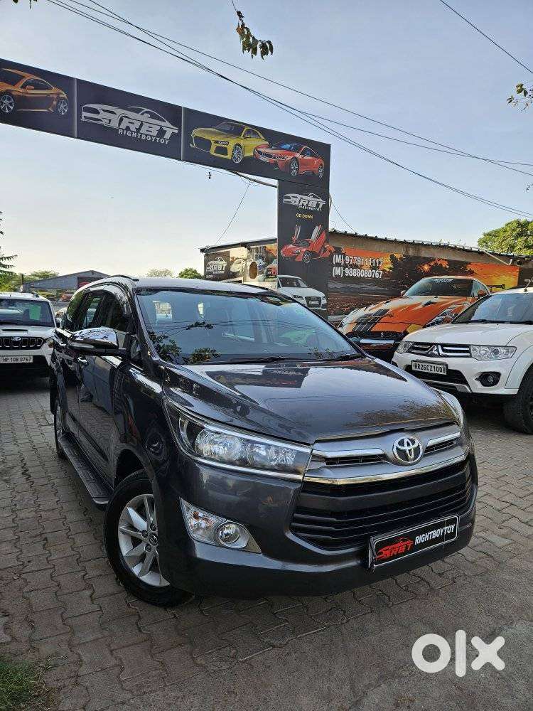Toyota Innova Crysta 2.8 Gx At, 2017, Diesel
